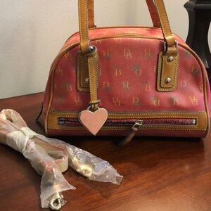 Vintage Dooney & Bourke Pink DB Trademark Stamp Multicolored Zipper Shoulder Bag